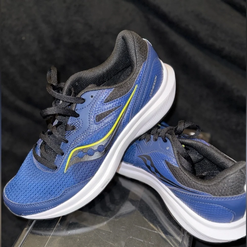 Saucony sleek blue